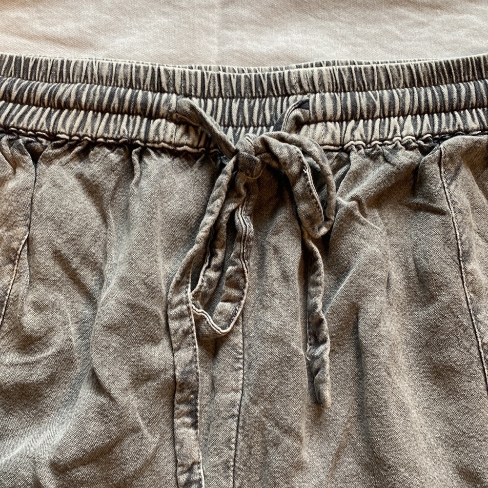 Solitaire Shorts - Picture 4 of 10